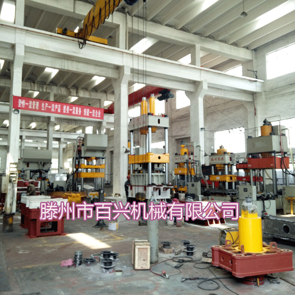 小黄片轻量版机械加工车间实地拍摄